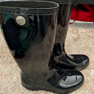 Women's UGG rain boots